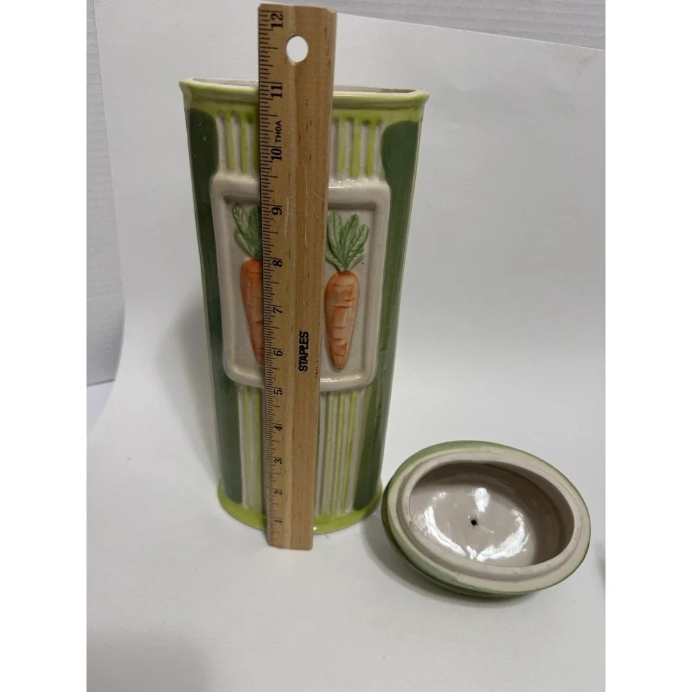 Vintage Ceramic Pasta Keeper Canister Container Carrots‎ Embossed Spaghetti